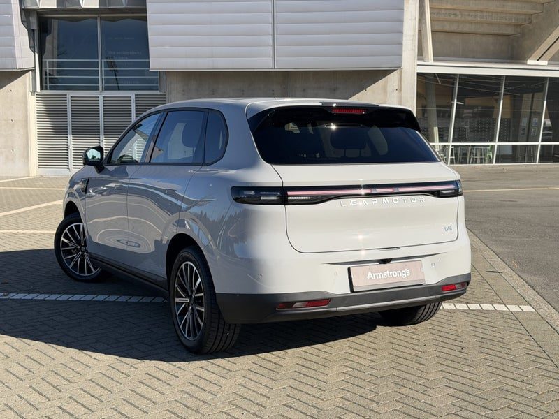 2026 Leapmotor B10 Design 67Kwh/Ev/At, photo 2