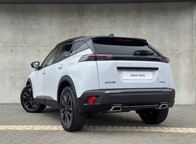 2026 Peugeot 2008 GT 1.2P MILD HYBRID, photo 2