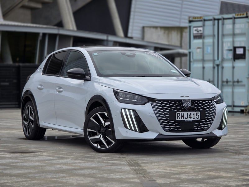 2026 Peugeot 208 GT 1.2P MILD HYBRID
