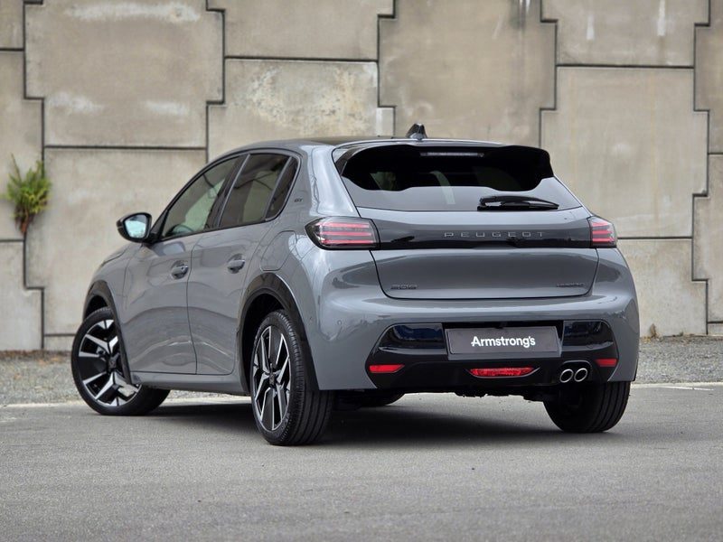 2026 Peugeot 208 GT 1.2P MILD HYBRID, photo 2