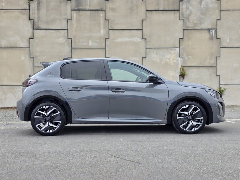2026 Peugeot 208 GT 1.2P MILD HYBRID, photo 3