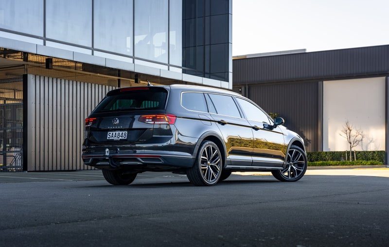 2022 Volkswagen Passat Alltrack, photo 2