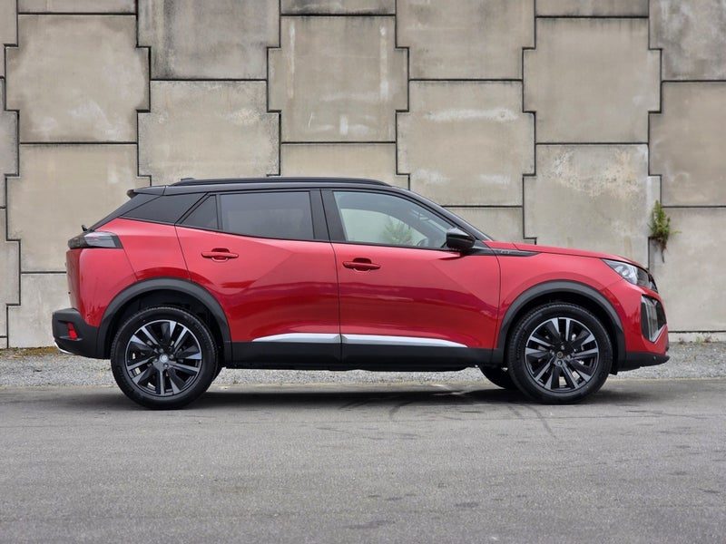 2026 Peugeot 2008 GT 1.2P MILD HYBRID, photo 2