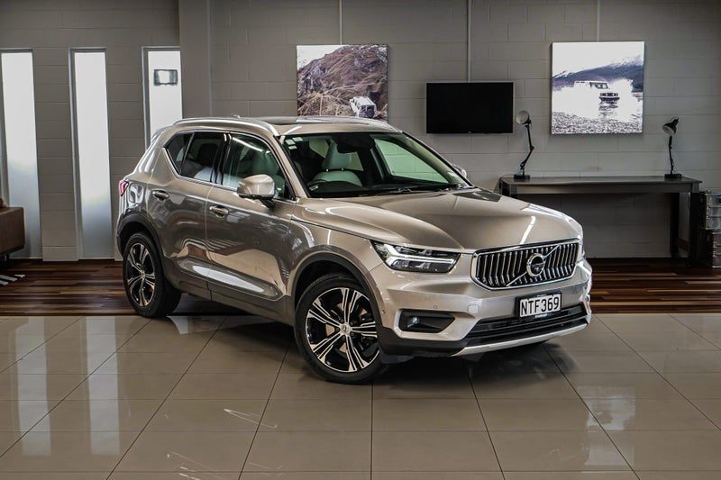 2021 Volvo XC40 T4 AWD Inscription