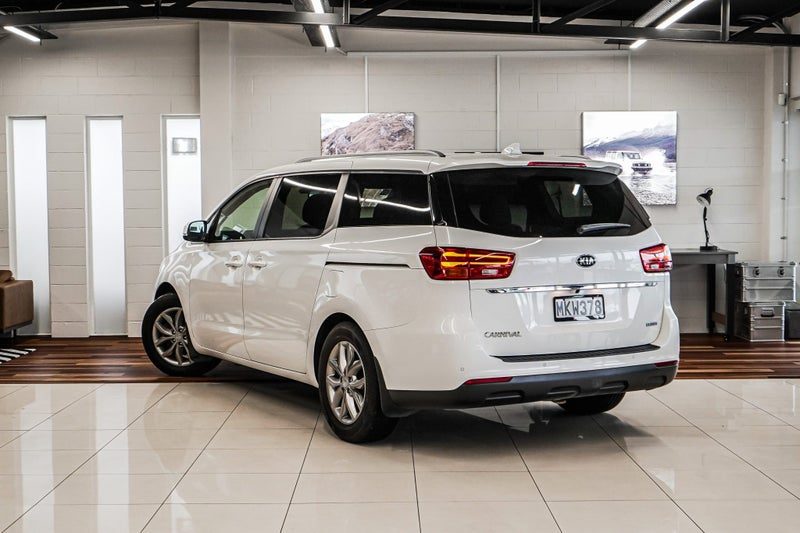 2019 Kia Carnival Ex 2.2D/8At, photo 3