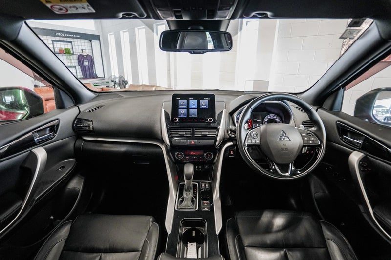 2020 Mitsubishi Eclipse Cross Vrx 1.5P/8Cvt, photo 2