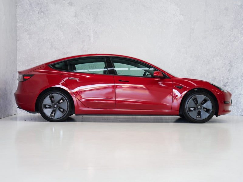 2020 Tesla Model 3 Standard Range Plus *NZ New*, photo 3