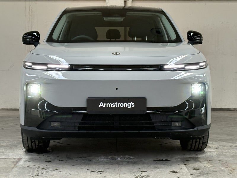 2026 Leapmotor B10 Design 67Kwh BEV, photo 3