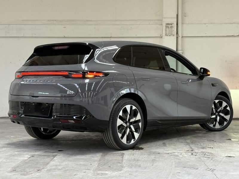 2026 Leapmotor B05 Design 67Kwh BEV, photo 2