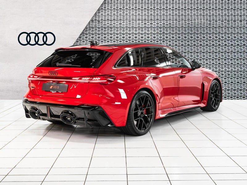 2026 Audi RS5 Avant quattro, photo 3