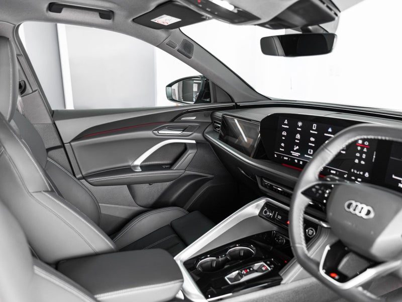 2026 Audi Q5 MHEV+ S Line quattro, photo 2