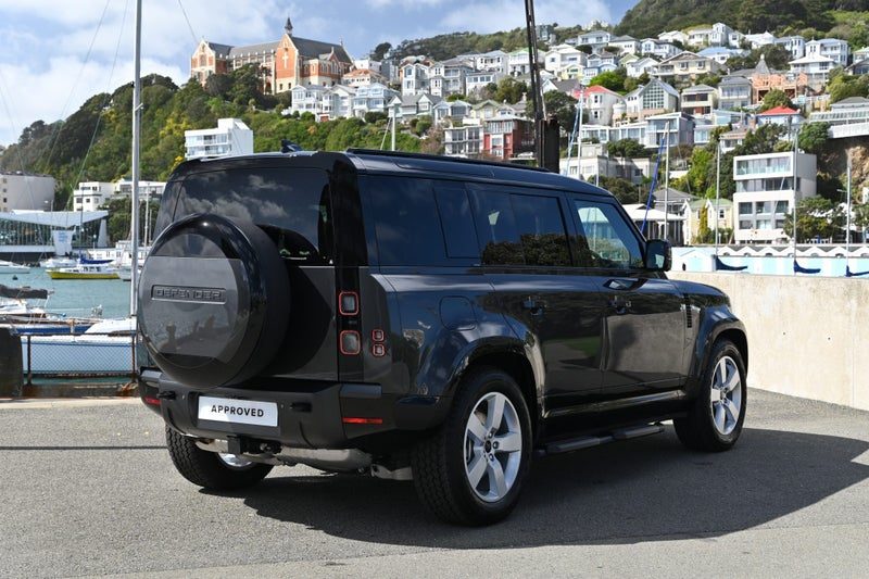 2026 Land Rover Defender 110 D350 X-Dynamic SE, photo 3