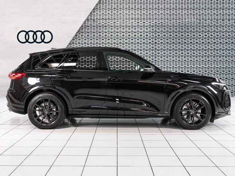 2026 Audi Q5 e-Hybrid quattro S Line, photo 2