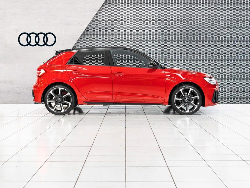 2026 Audi A1 35 TFSI S Line, photo 2
