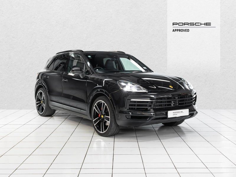 2022 Porsche Cayenne Platinum Edition (E3)