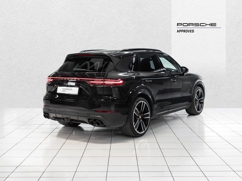 2022 Porsche Cayenne Platinum Edition (E3), photo 3