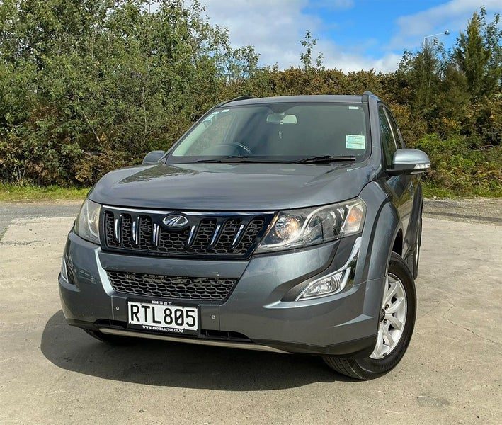 2016 Mahindra XUV500, main photo
