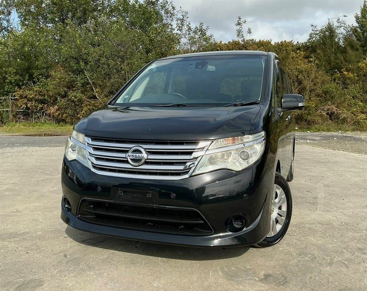 2014 Nissan Serena Hybrid