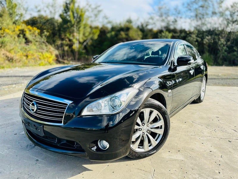 2012 Nissan Fuga Hybrid