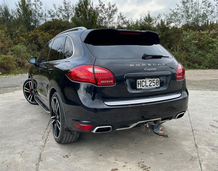 2010 Porsche Cayenne, photo 3