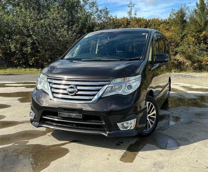 2014 Nissan Serena 8 Seater