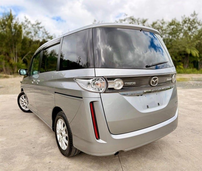 2013 Mazda Biante 8 Seater, photo 3