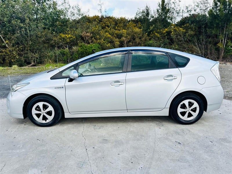 2014 Toyota Prius Hybrid, photo 2