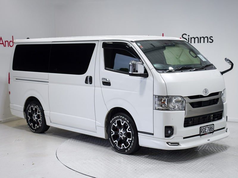 2022 Toyota Hiace Super Custom 2.8D 6A 4Dr VAN