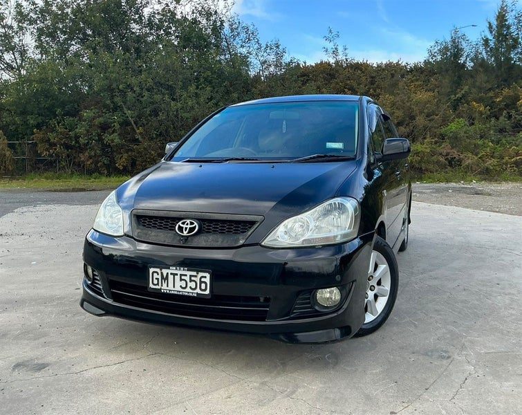 2005 Toyota Ipsum 7 SEATER | REVERSE CAMERA |, main photo