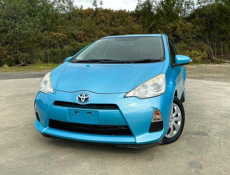 2013 Toyota Aqua Hybrid