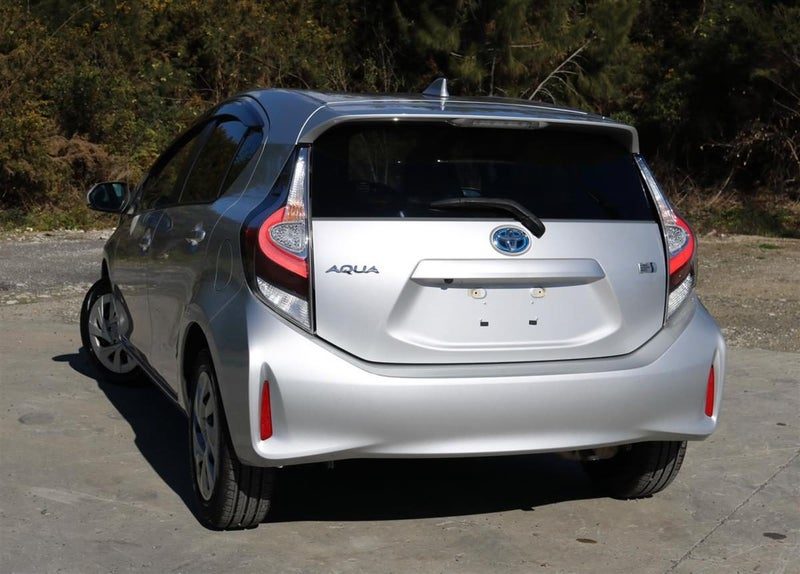 2021 Toyota Aqua Hybrid, photo 3