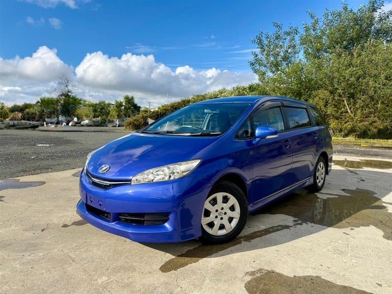 2013 Toyota Wish 7 Seater