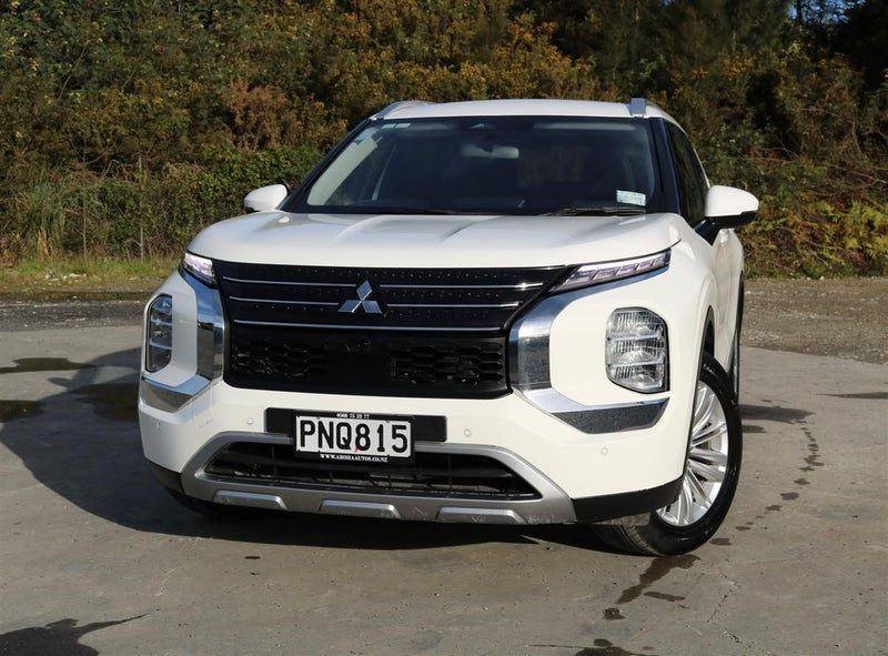 2022 Mitsubishi Outlander LS 5 Seater