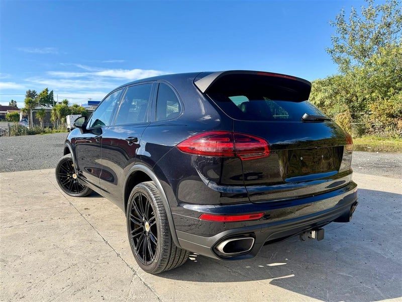 2015 Porsche Cayenne, photo 3