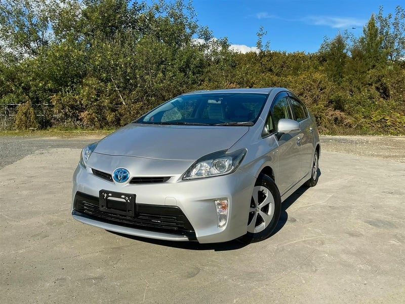 2015 Toyota Prius HYBRID, LOW KMS, REVERSE CAMERA
