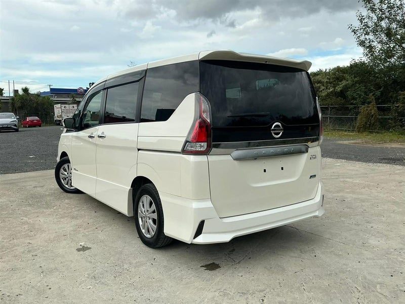 2017 Nissan Serena Highway Star, photo 3