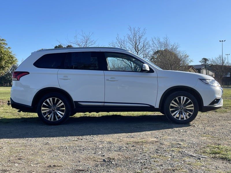 2021 Mitsubishi Outlander Xls 2.4P/4Wd/Cvt, photo 3
