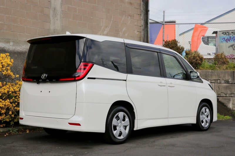 2023 Toyota Noah 2.0P 8 Seater *New Shape MPV*, photo 3