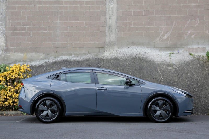 2023 Toyota Prius Hybrid 1.8U *Special Edition*, photo 2