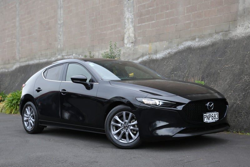 2022 Mazda 3 Hatch GSX 2.0P *NZ NEW*, main photo