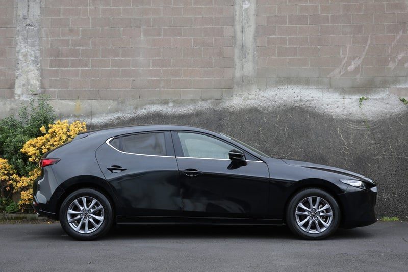 2022 Mazda 3 Hatch GSX 2.0P *NZ NEW*, photo 2