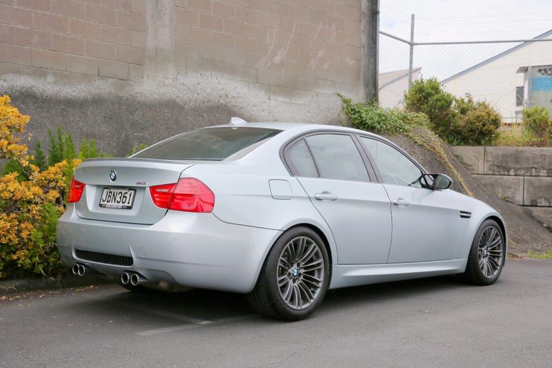 2011 BMW M3 E90 Sedan V8 4.0P, photo 3