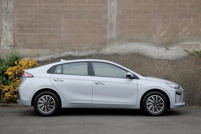 2023 Hyundai IONIQ Electric 100kW *NZ NEW*, photo 2