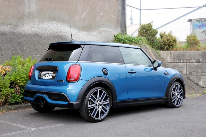 2022 MINI Hatch Cooper S Yours LCI2 *NZ NEW*, photo 3