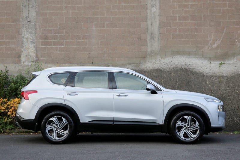 2023 Hyundai Santa Fe 2.2D 4WD 7 Seats *NZ NEW*, photo 2