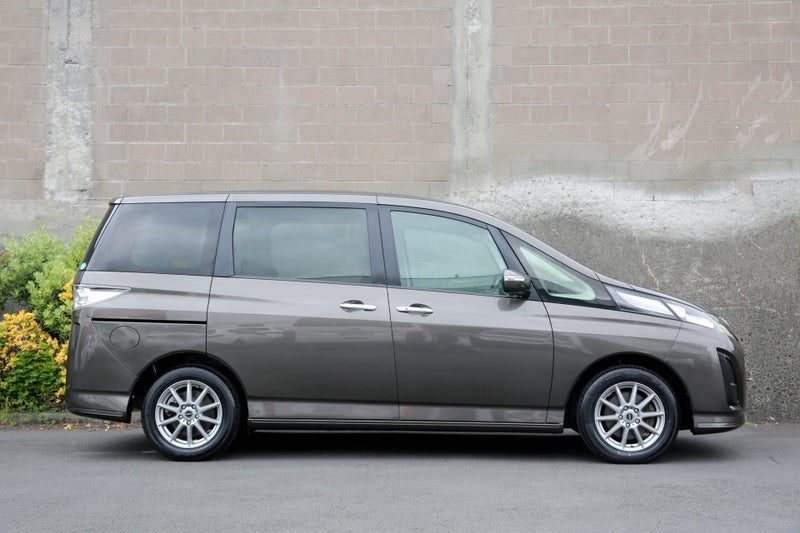 2017 Mazda Biante 2.0P Skyactiv *8 Seater*, photo 2