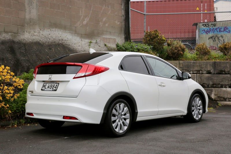 2013 Honda Civic Euro Hatch L i-VTEC *NZ NEW*, photo 3