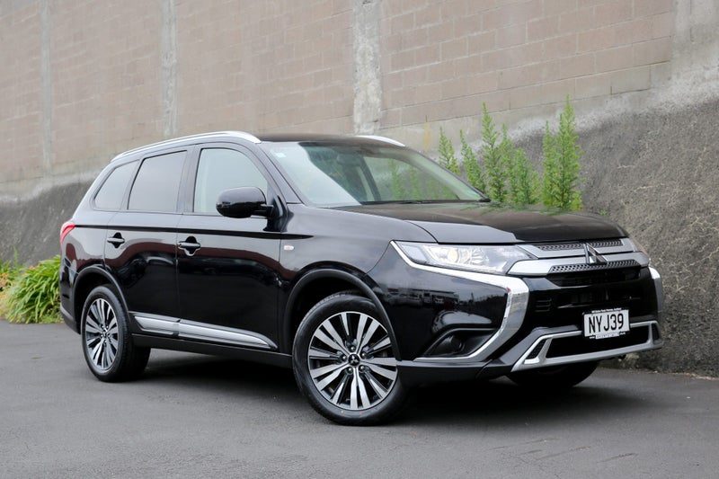 2021 Mitsubishi Outlander LS 2.4P 7 Seats *NZ NEW*