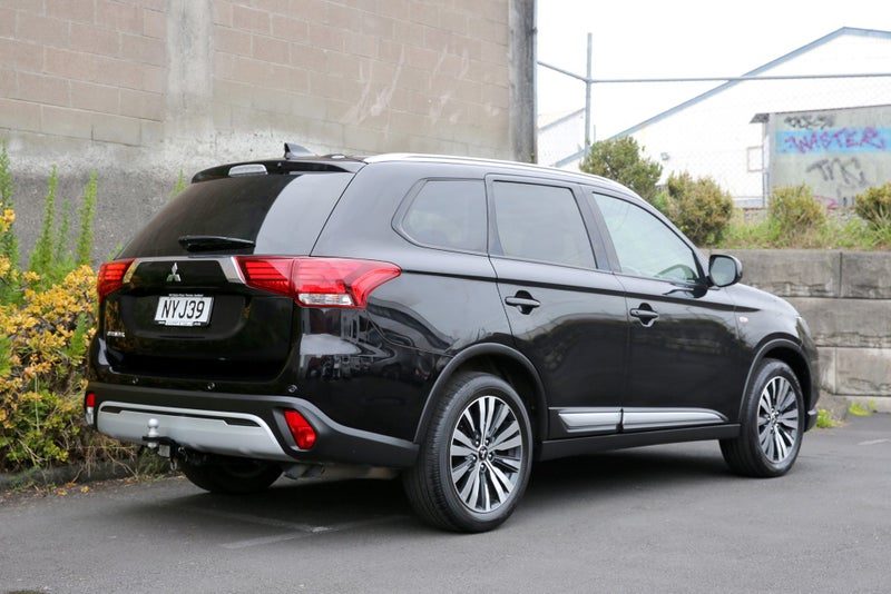 2021 Mitsubishi Outlander LS 2.4P 7 Seats *NZ NEW*, photo 3