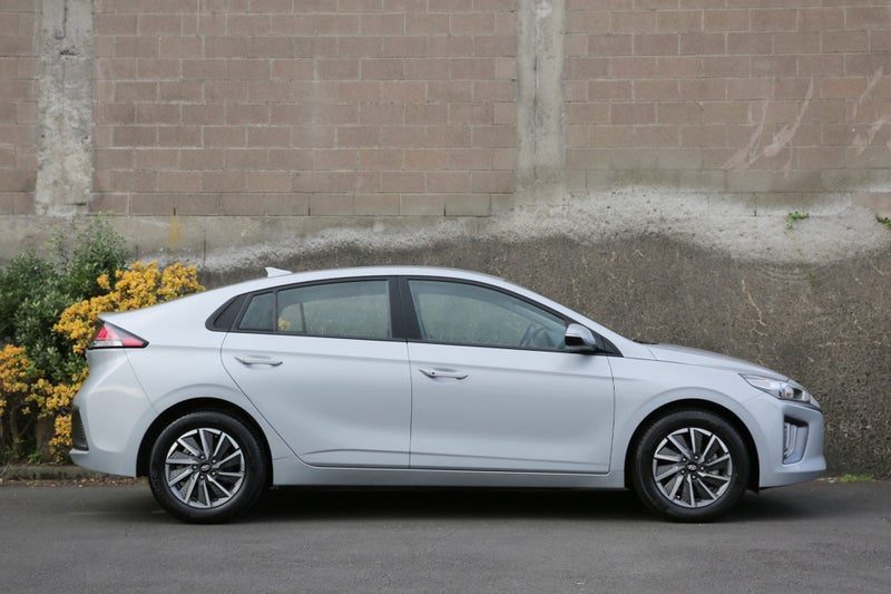 2022 Hyundai IONIQ Electric 100kW *NZ NEW*, photo 2